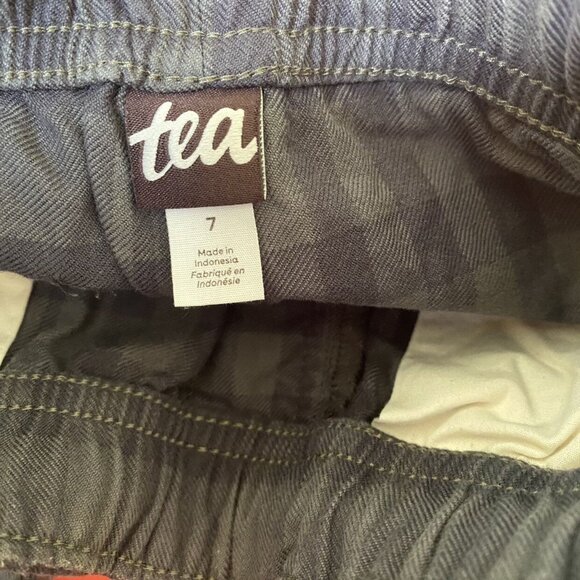 Tea Collection Plaid Cargo Pocket Shorts Size 7 - Picture 2 of 4